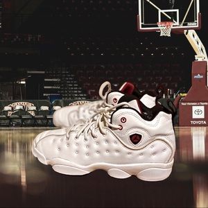 JORDAN JUMPMAN TEAM II (GS) Size 7Y